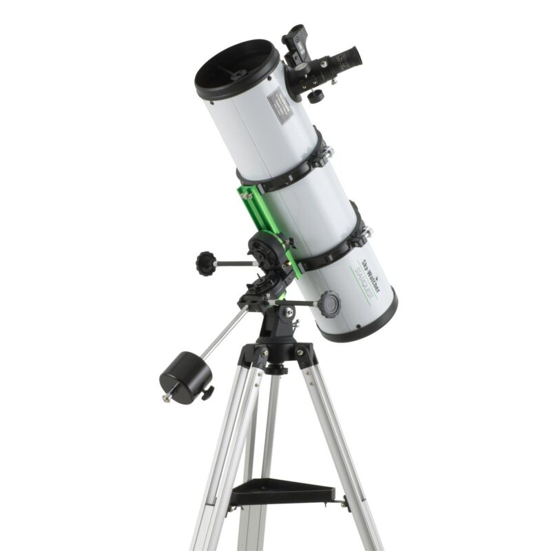 Télescope Sky-Watcher 130/650 sur monture StarQuest